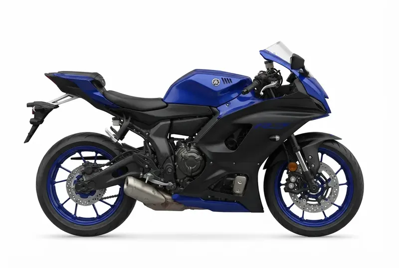 Yamaha R7